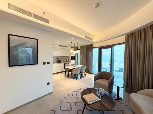 2 Bedrooms Hotel Apartment in Address Harbour Point Tower 2