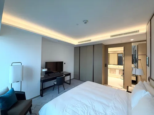 2 Bedrooms Hotel Apartment in Address Harbour Point Tower 2
