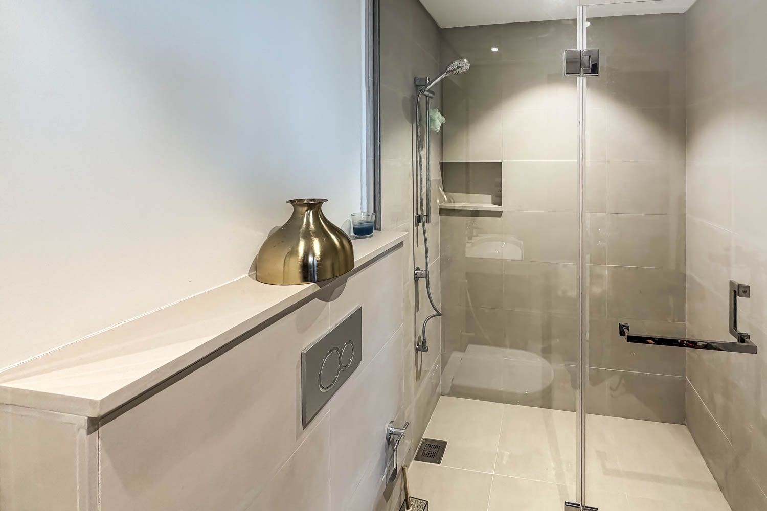 2 Bedrooms Apartment in Dubai Creek Residence Tower 2 North