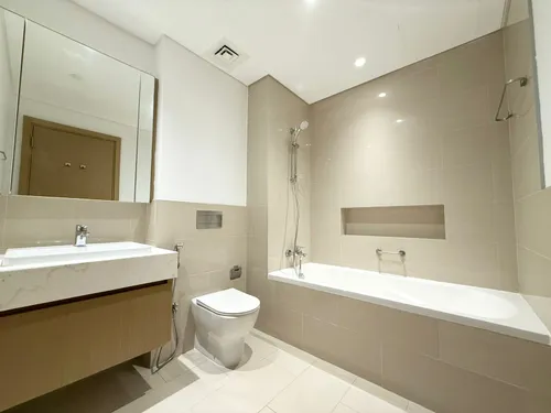 1 Bedroom Apartment in Creekside 18 A