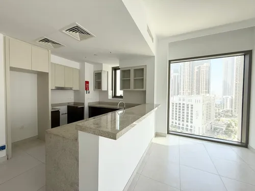 2 Bedrooms Apartment in Creekside 18 B
