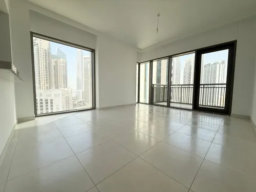 2 Bedrooms Apartment in Creekside 18 B