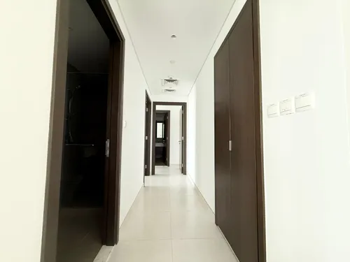 2 Bedrooms Apartment in Creekside 18 B