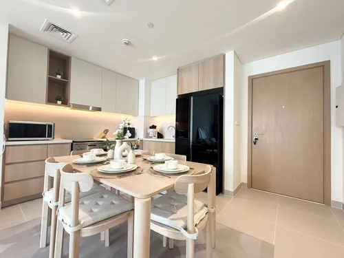 2 Bedrooms Apartment in Island Park 1