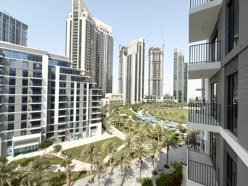 2 Bedrooms Apartment in Island Park 1