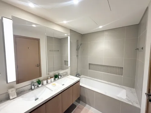 2 Bedrooms Apartment in Island Park 1