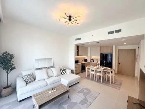 2 Bedrooms Apartment in Island Park 1