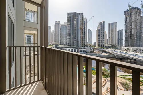 2 Bedrooms Apartment in Rosewater Building 2
