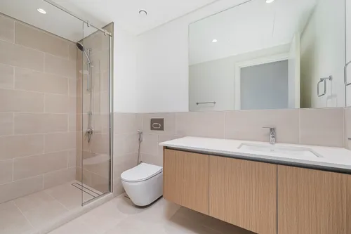 2 Bedrooms Apartment in Rosewater Building 2