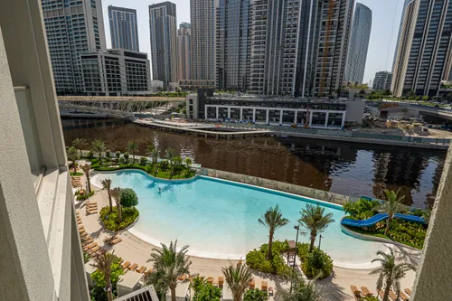 2 Bedrooms Apartment in Rosewater Building 2
