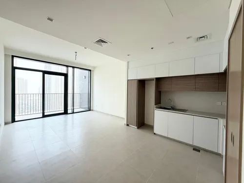 1 Bedroom Apartment in Creek Edge Tower 2