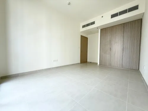 1 Bedroom Apartment in Creek Edge Tower 2
