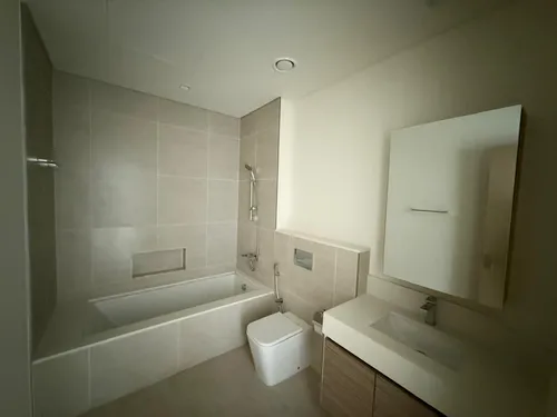 1 Bedroom Apartment in Creek Edge Tower 2