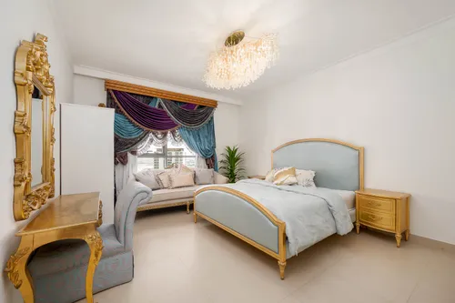 2 Bedrooms Apartment in Dubai Creek Residence Tower 3 South