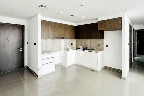 Unfurnished Ap | Vacant 1st Jan | Sea View