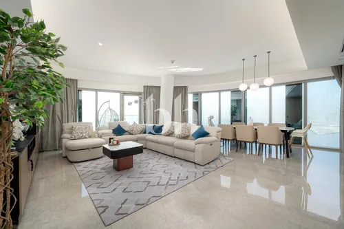 Best layout | Burj views | Closed kitchen