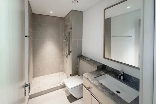 4 Bedrooms Apartment in Creek Rise Tower 2