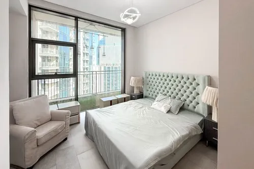 4 Bedrooms Apartment in Creek Rise Tower 2