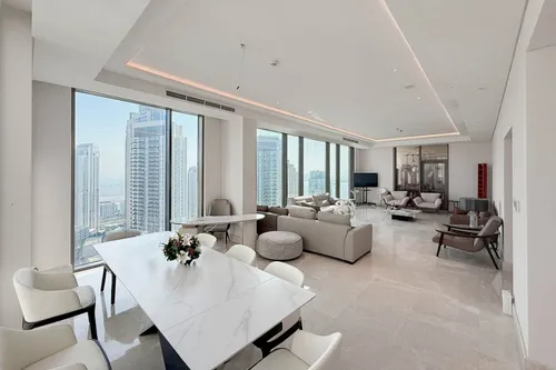 Upgraded Penthouse | Stunning water & park Views