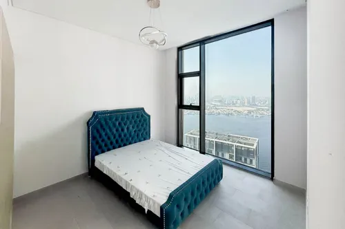4 Bedrooms Apartment in Creek Rise Tower 2