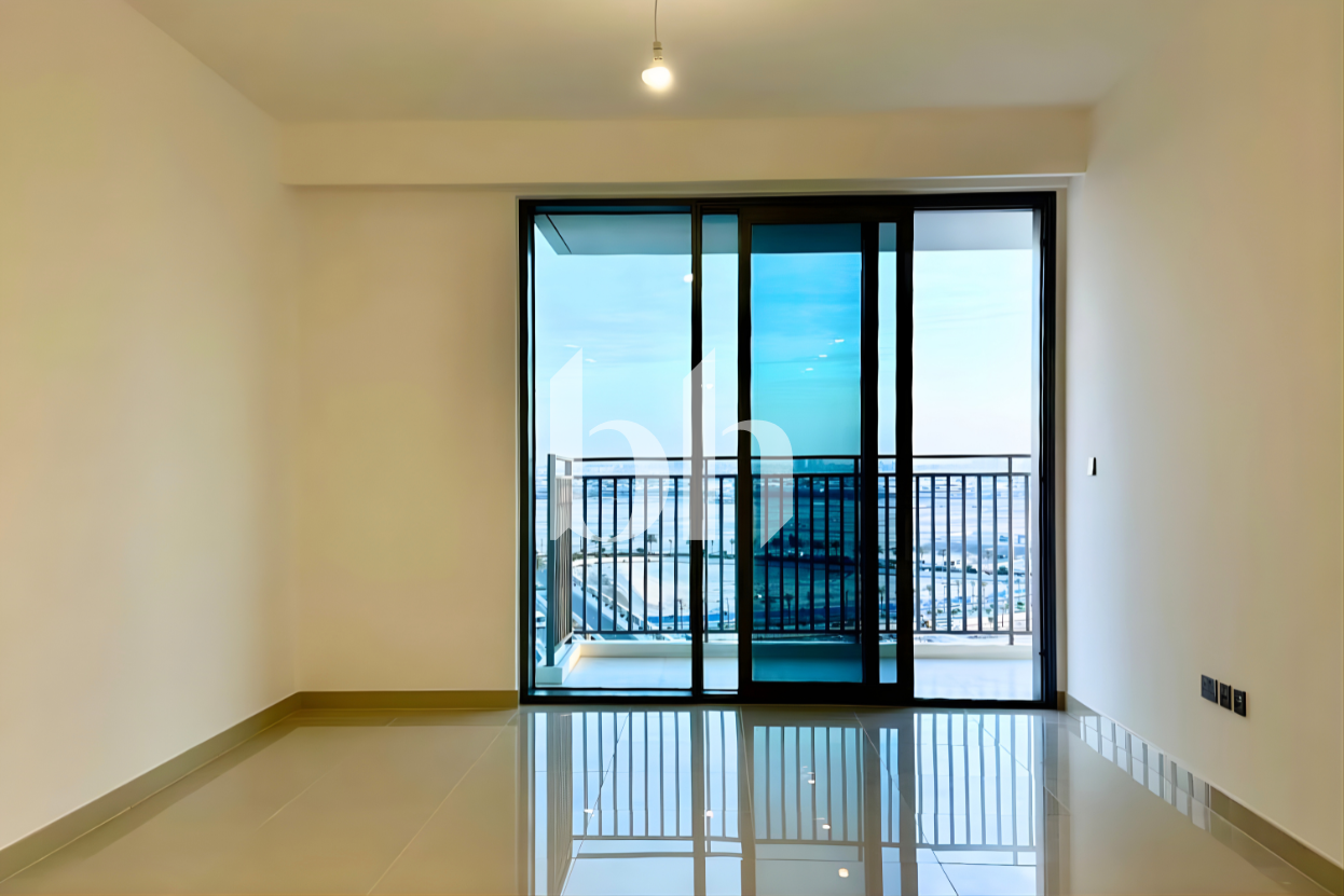 Unfurnished | Lagoon View | Vacant Soon