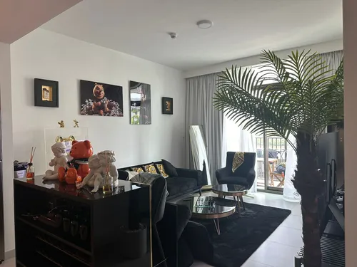 FURNISHED | VACANT