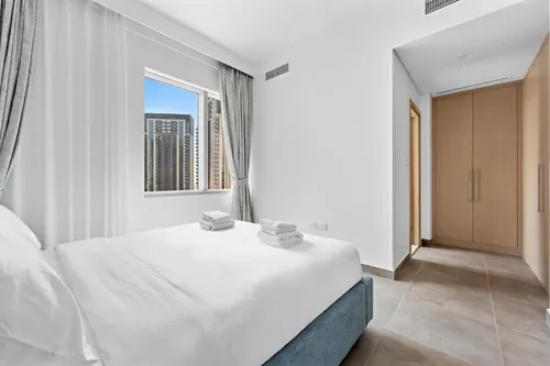 2 Bedrooms Apartment in Creek Gate Tower 2