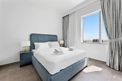 2 Bedrooms Apartment in Creek Gate Tower 2