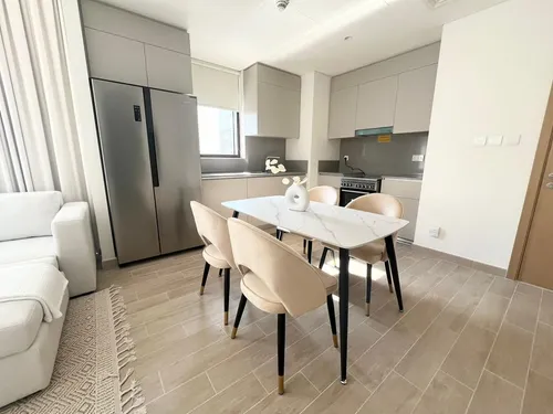 2 Bedrooms Apartment in Sunset Tower 1
