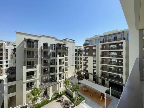 2 Bedrooms Apartment in Sunset Tower 1