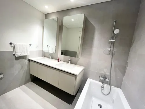 2 Bedrooms Apartment in Sunset Tower 1