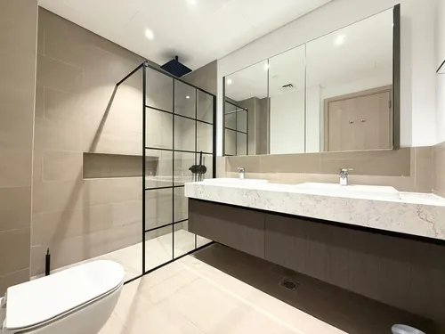 2 Bedrooms Apartment in Creekside 18 A