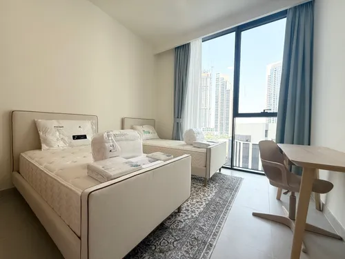 2 Bedrooms Apartment in Island Park 1