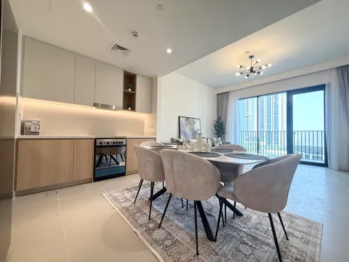 2 Bedrooms Apartment in Island Park 1