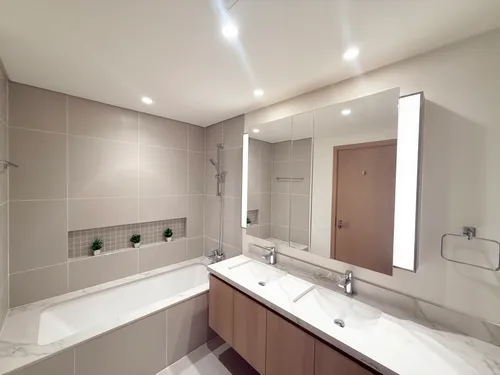 2 Bedrooms Apartment in Island Park 1