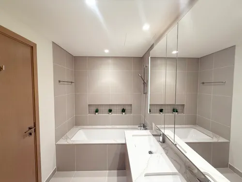 2 Bedrooms Apartment in Island Park 1