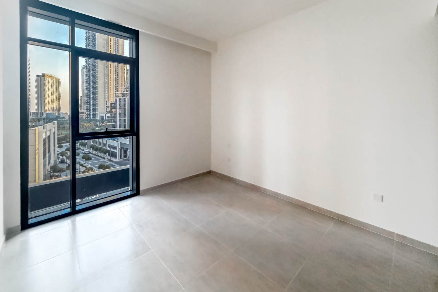 1 Bedroom Apartment in Creek Edge Tower 2