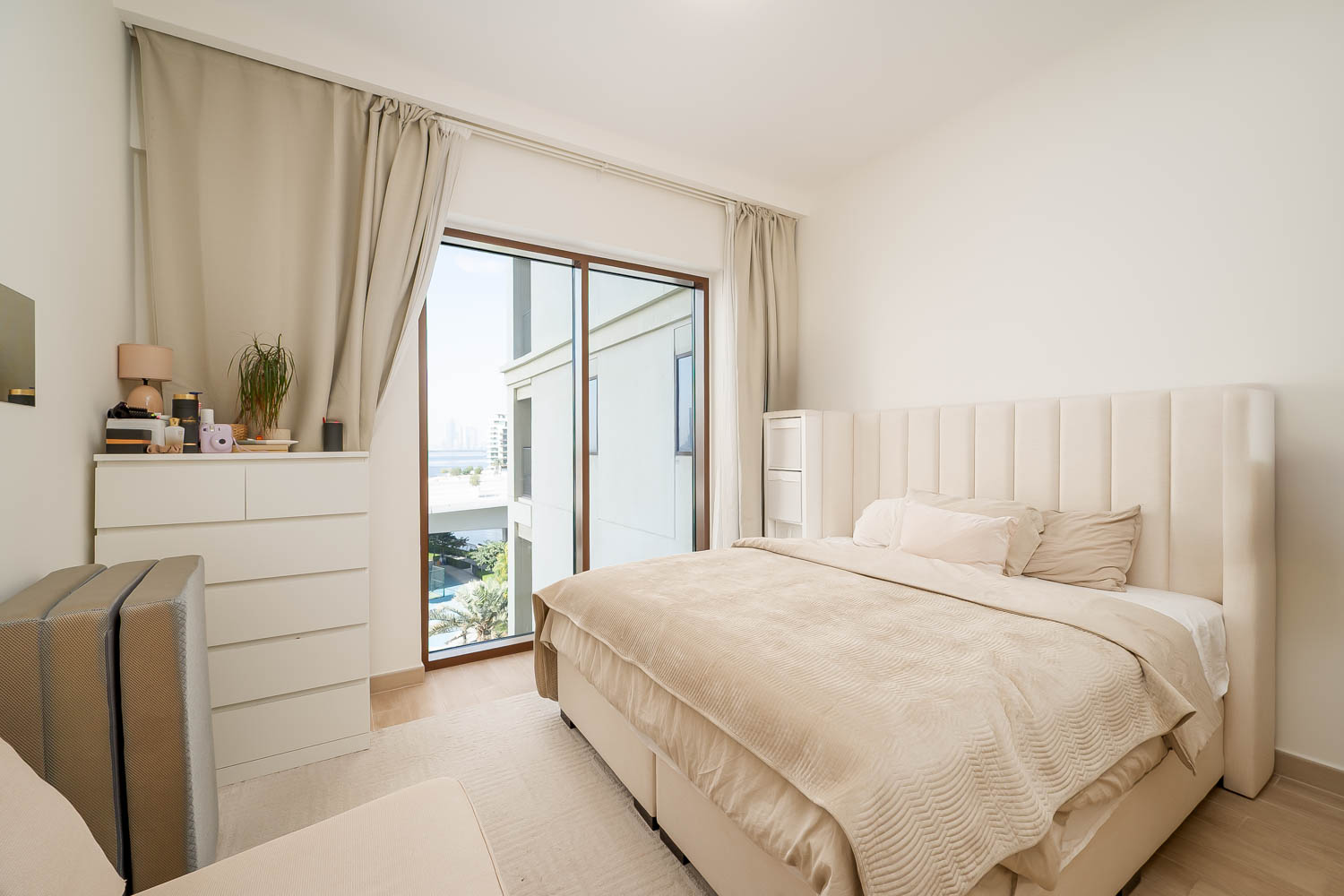 1 Bedroom Apartment in Breeze Building 2