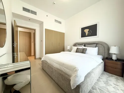 1 Bedroom Apartment in Creek Horizon Tower 1