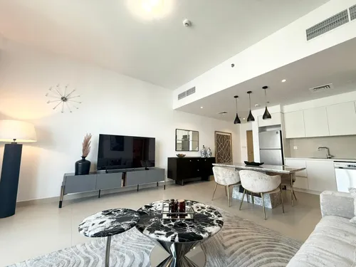 1 Bedroom Apartment in Creek Horizon Tower 1