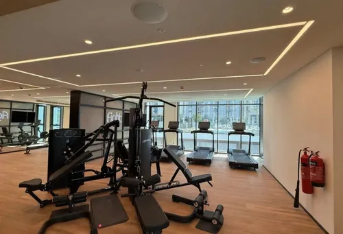 2 Bedrooms Apartment in Creek Crescent