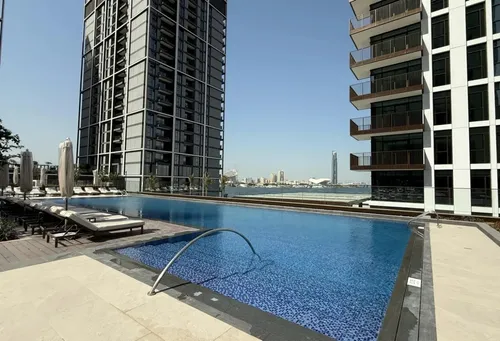 2 Bedrooms Apartment in Creek Crescent