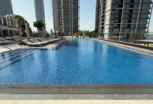 2 Bedrooms Apartment in Creek Crescent