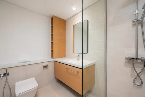 2 Bedrooms Apartment in Creek Crescent