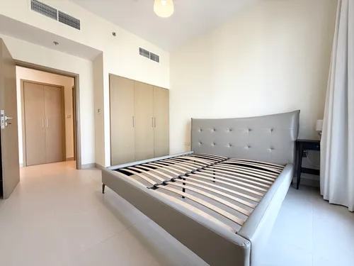 1 Bedroom Apartment in Creek Horizon Tower 1