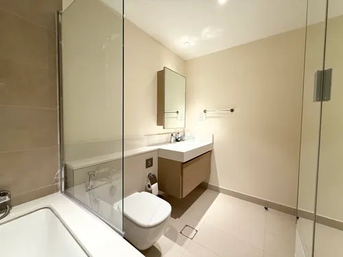 1 Bedroom Apartment in Creek Horizon Tower 1