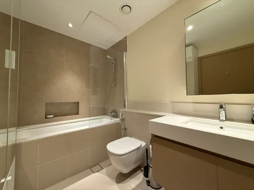 1 Bedroom Apartment in Creek Horizon Tower 1