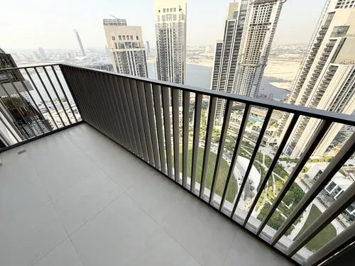 1 Bedroom Apartment in Creek Horizon Tower 1