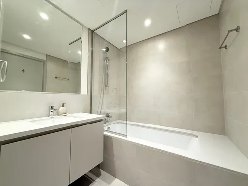 1 Bedroom Apartment in Creek Palace