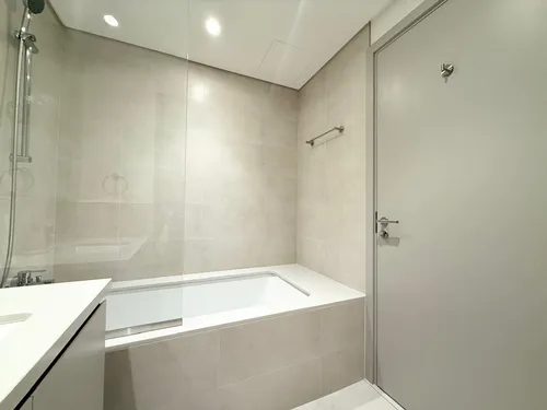 1 Bedroom Apartment in Creek Palace